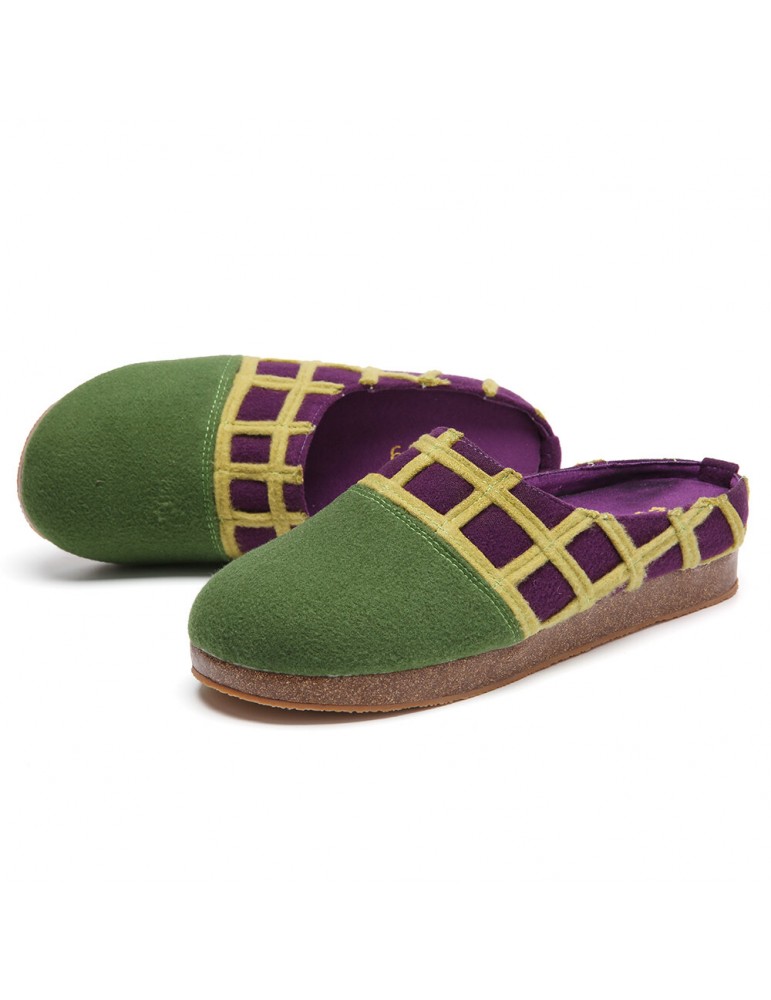 SOCOFY Natural Solid Color Round Toe Plaid Detail Edge Slip On Indoor Flat Home Shoes Slippers